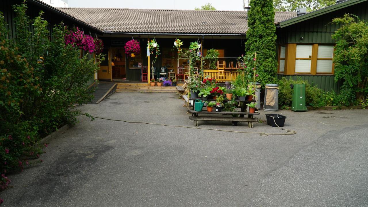 Bredaengs Hostel สต็อกโฮล์ม ภายนอก รูปภาพ